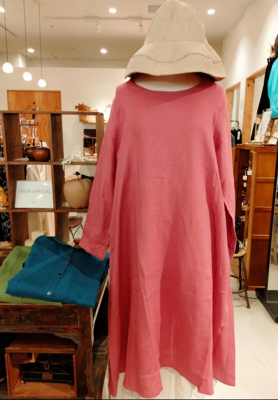 リトアニアリネンワンピース秋色入荷しました。 ショップニュース 東急スクエアガーデンサイト