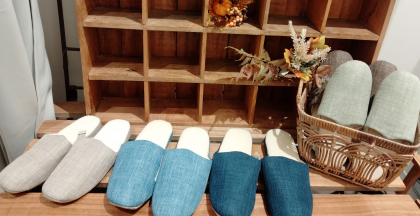 人気スリッパ再入荷！秋の模様替えにいかがでしょうか🍂