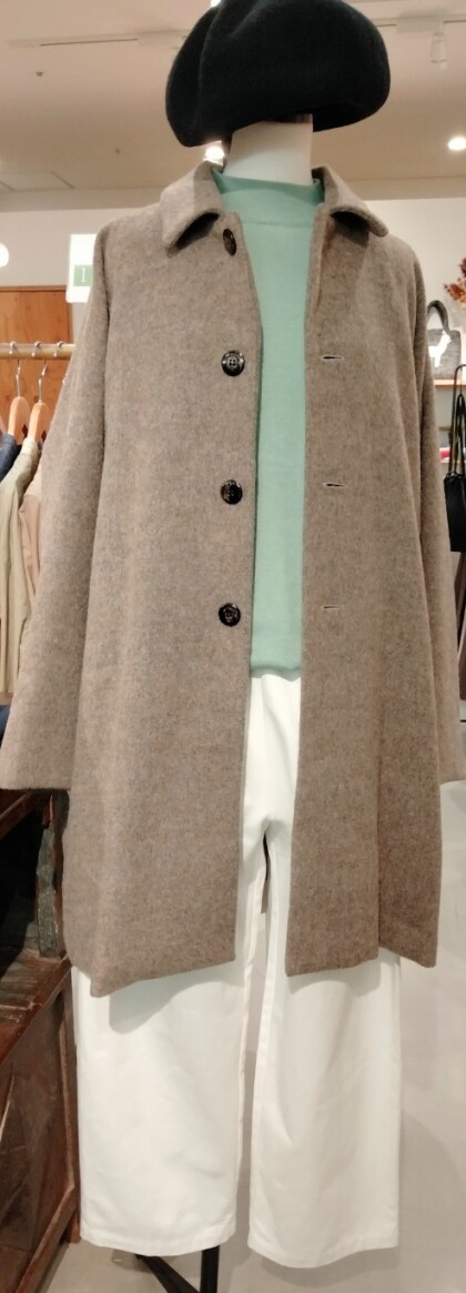 人気ウールコート入荷致しました！