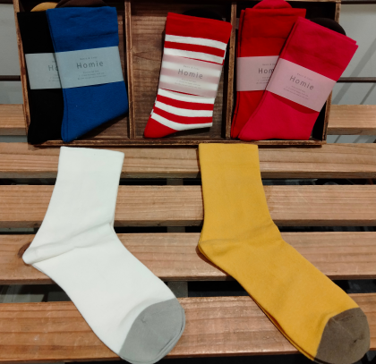 人気ソックスカラー揃い入荷致しました！