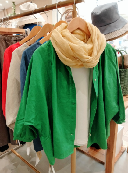 リネンブラウス入荷！