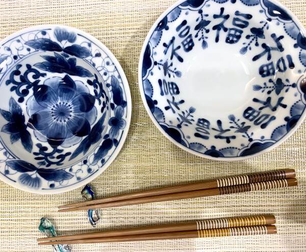 染付の器入荷！