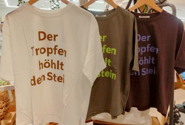 人気プリントTシャツ入荷致しました！