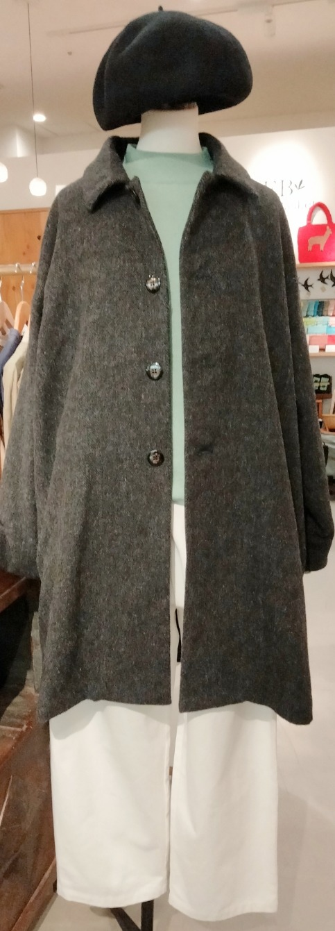 人気ウールコート入荷致しました！
