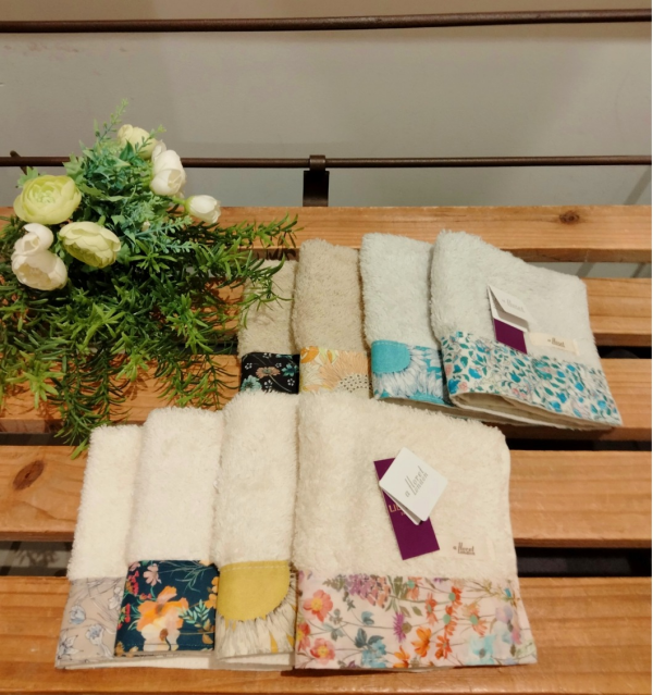 人気のリバティソフトハンドタオル再入荷♪