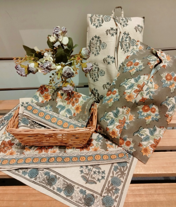 秋色ブロックプリント商品入荷♪