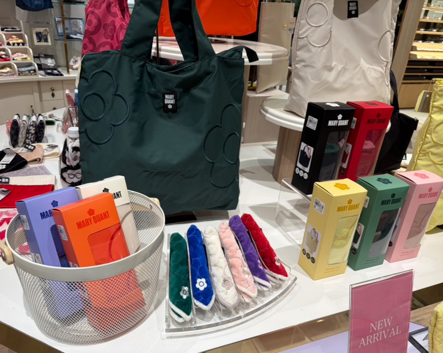 【 New arrival 】MARY QUANT バッグ&タオル