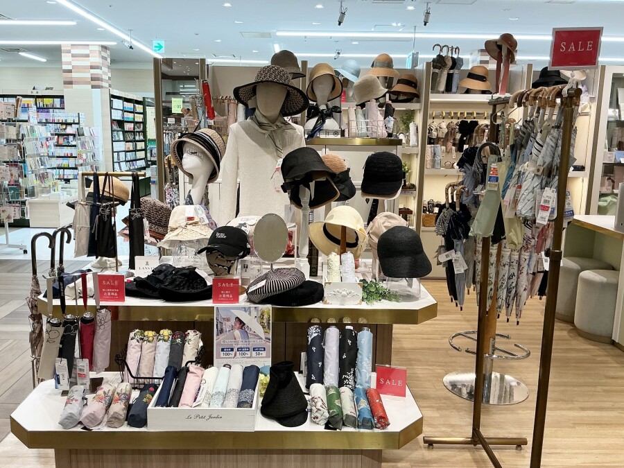 【晴雨兼用傘のお値打ち品も続々登場！SALE絶賛開催中です⛱️】