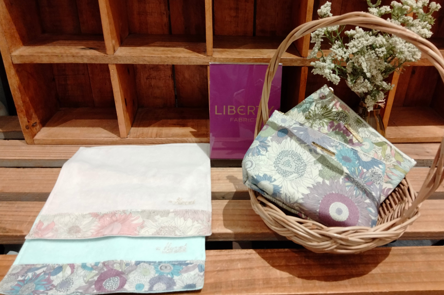 新作LIBERTY小物入荷致しました！