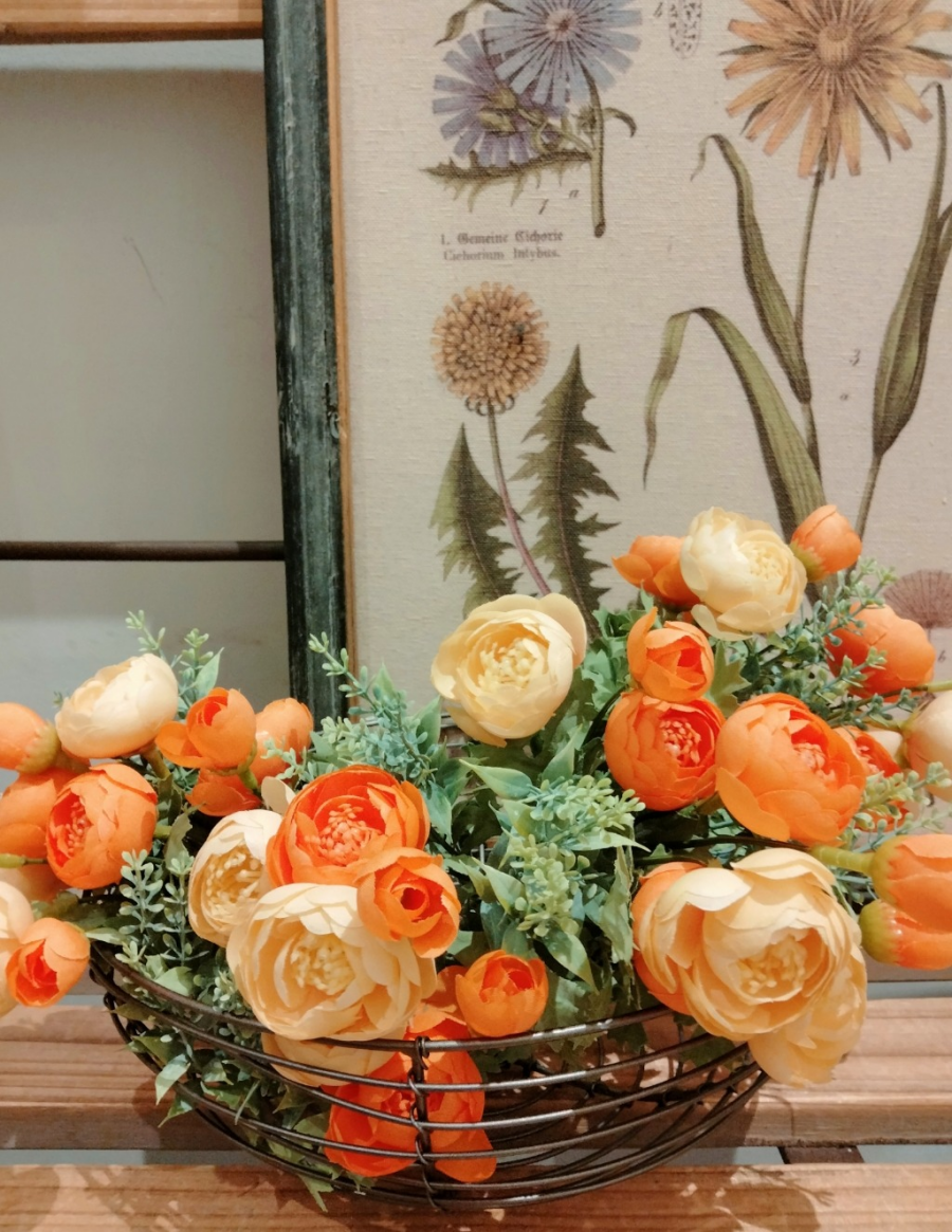 人気の造花が入荷しました♪